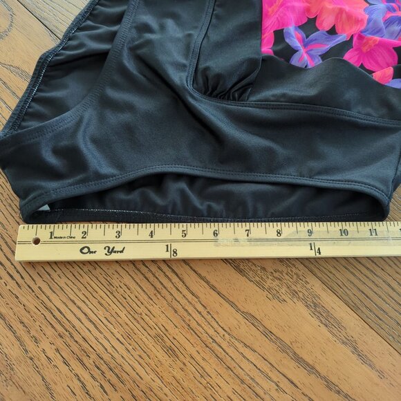 Vintage‎ Secret Solutions one piece Women's Swimsuit pink purple floral black 12 - Picture 9 of 15